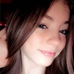 Meet your Posher, Airyanna